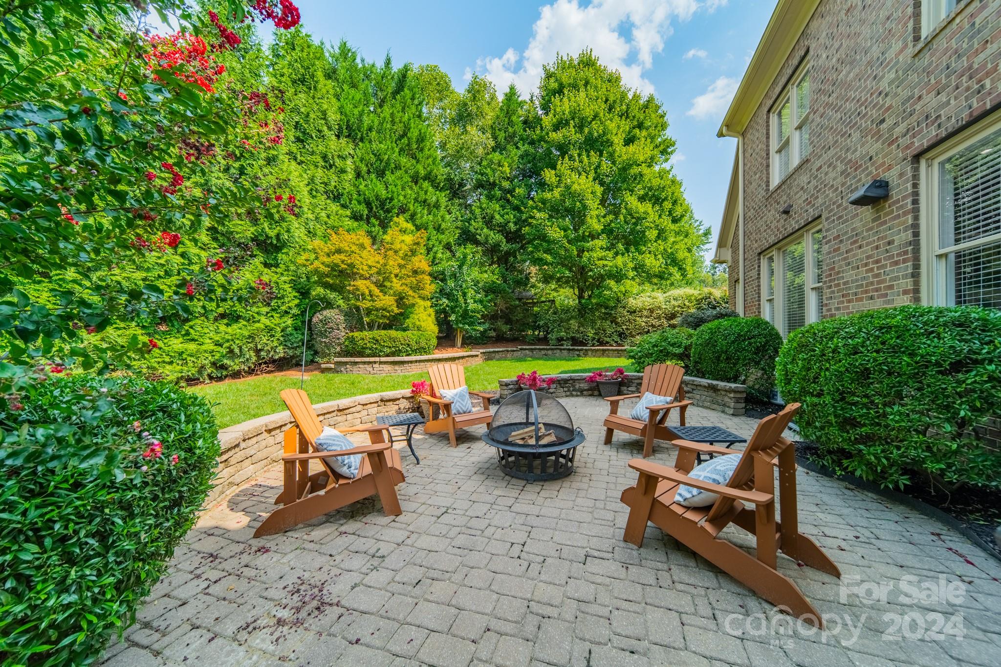 1006 Russet Glen Lane
