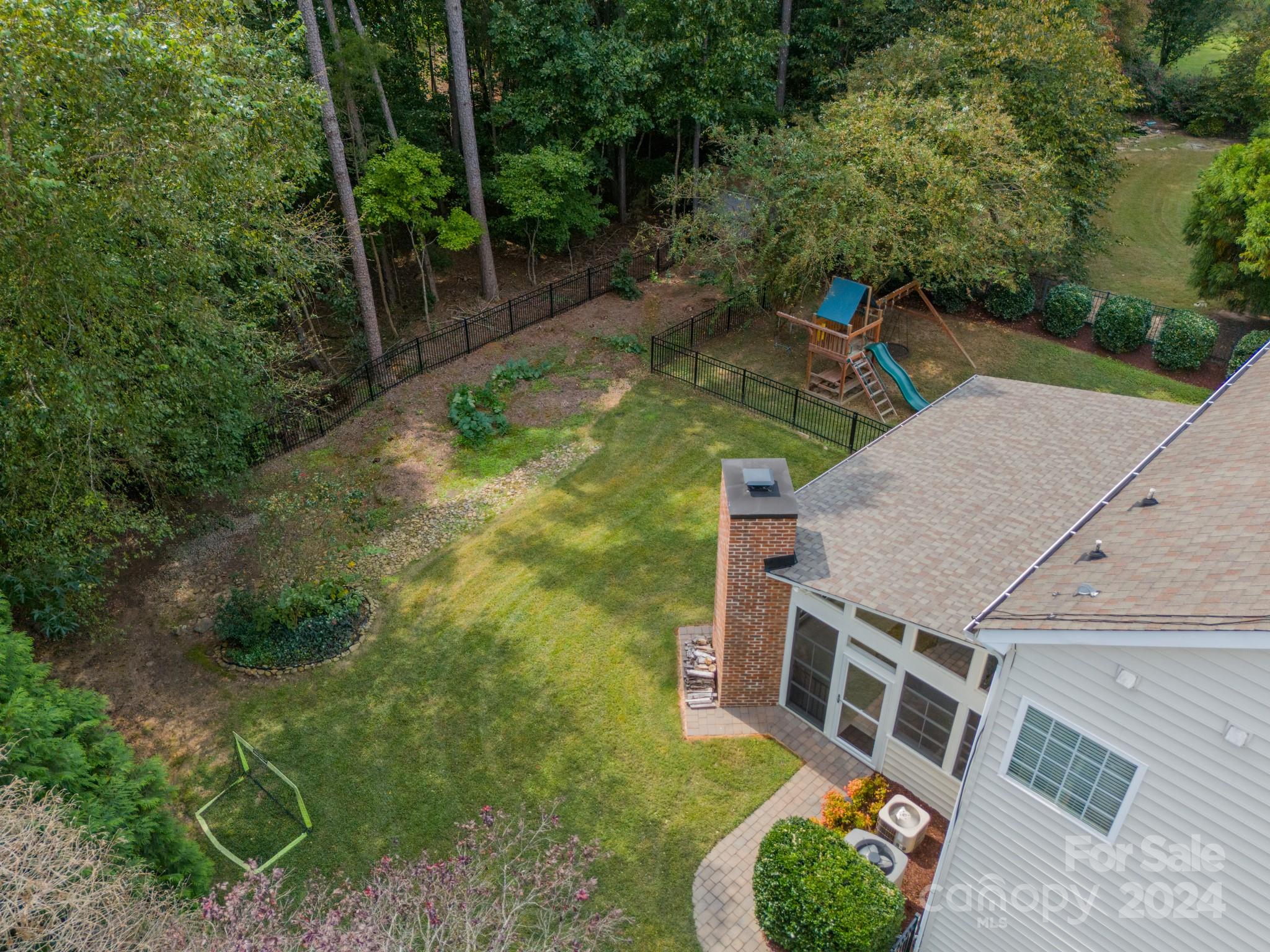 424 Ranelagh Drive
