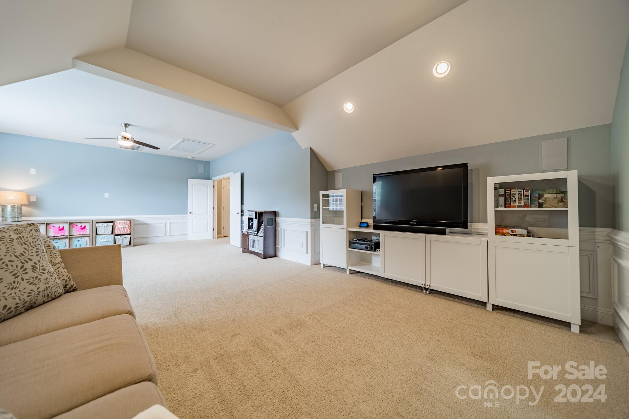 424 Ranelagh Drive