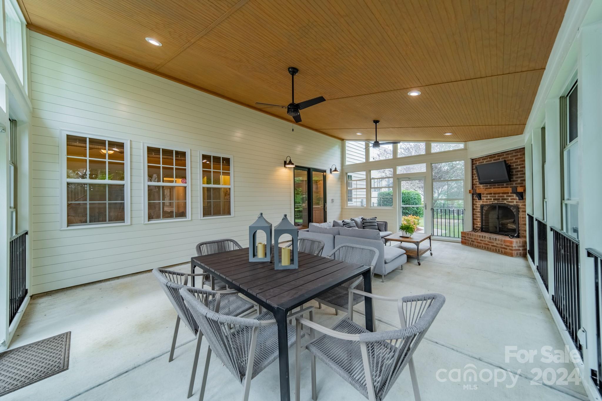 424 Ranelagh Drive