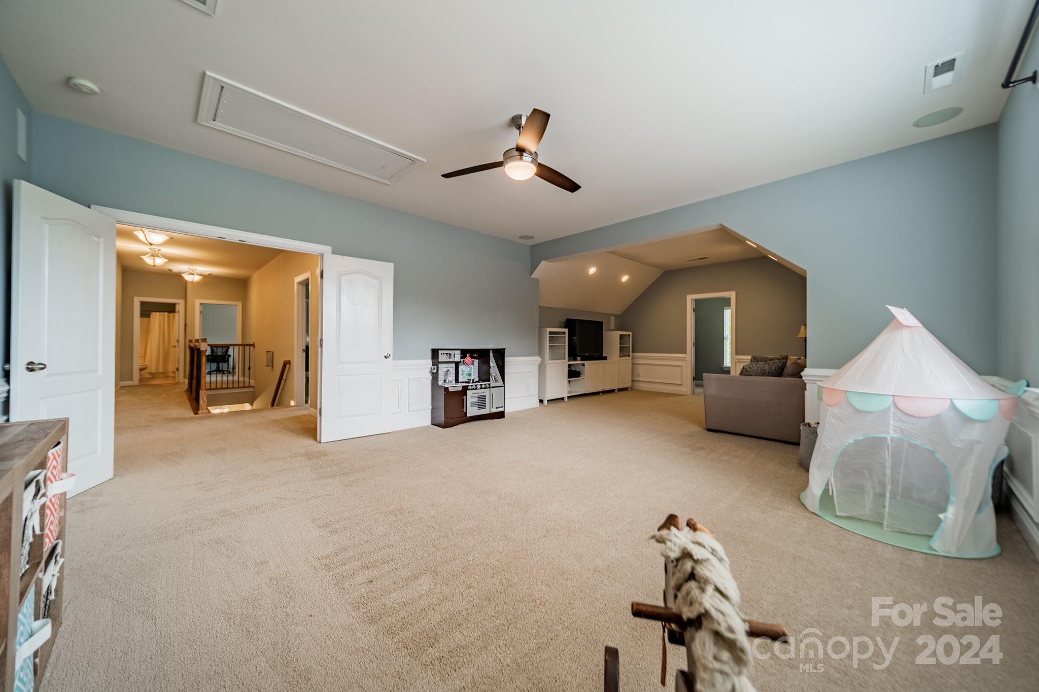 424 Ranelagh Drive