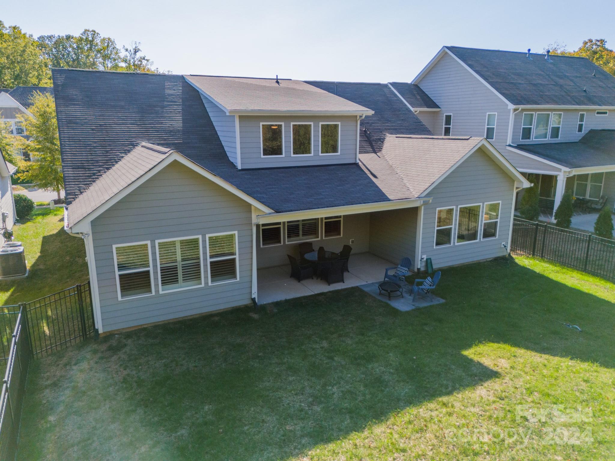 2826 Walker Road