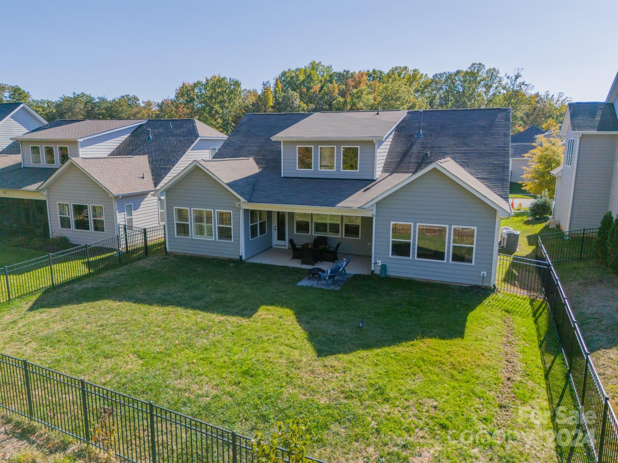 2826 Walker Road