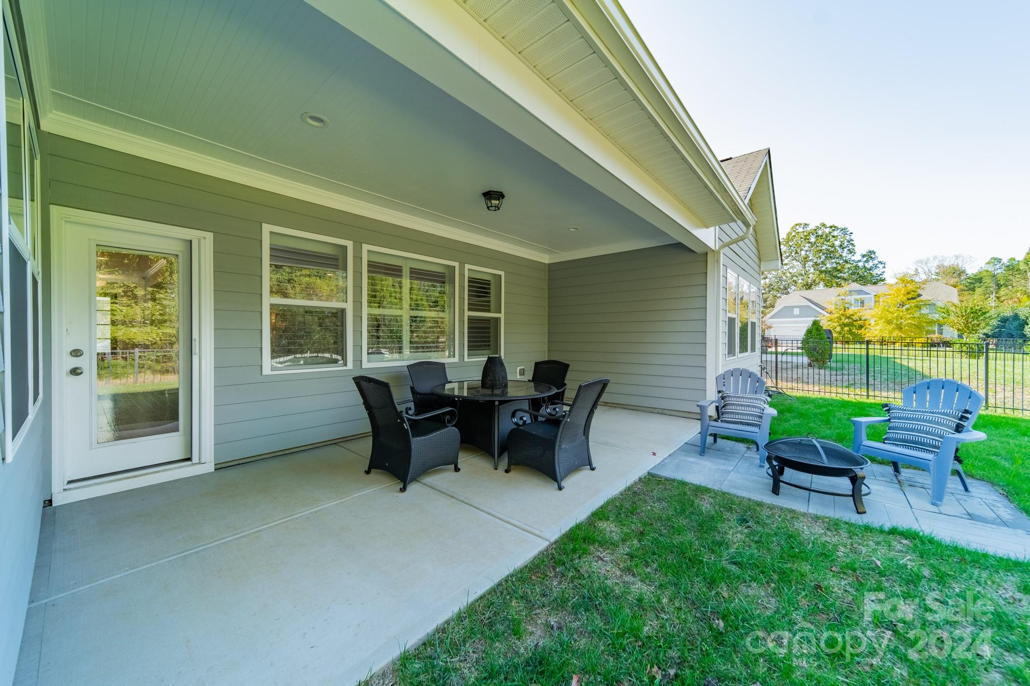 2826 Walker Road