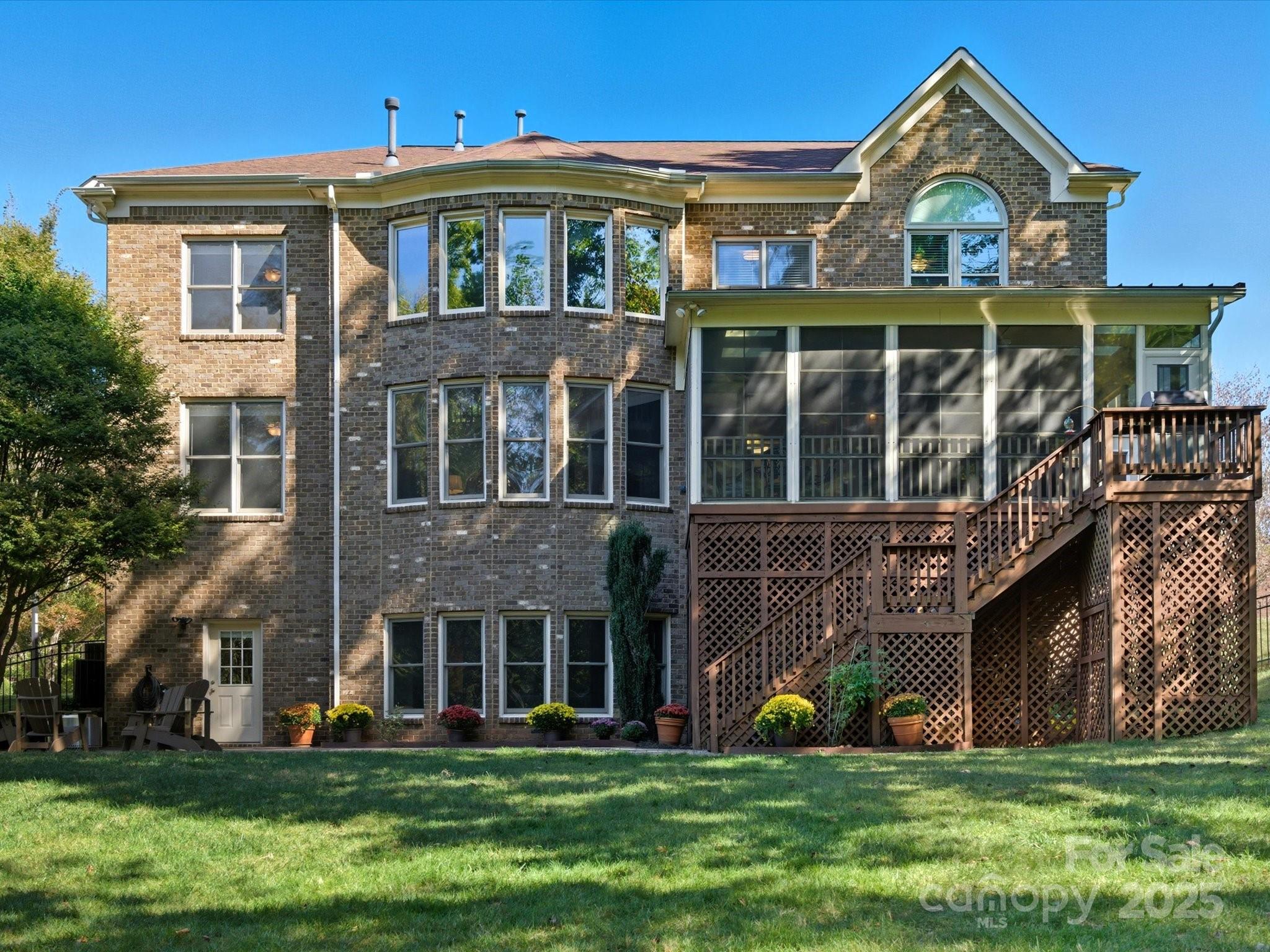 1007 Westbury Drive