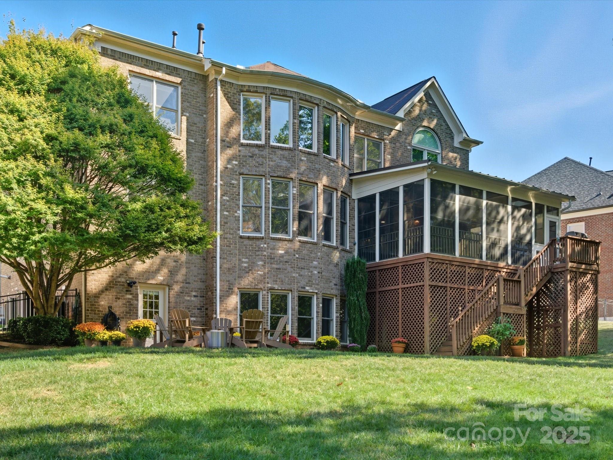 1007 Westbury Drive