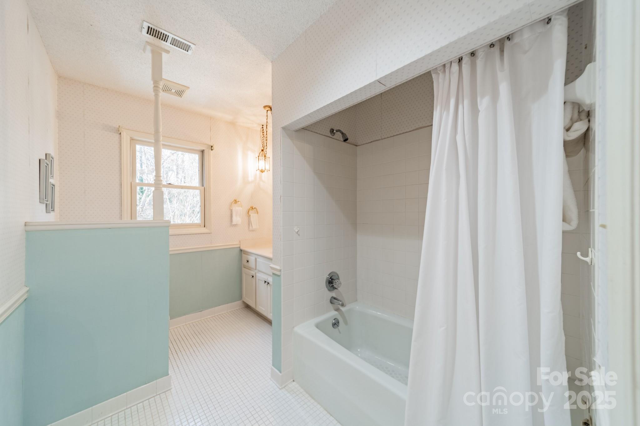 2260 Wynbourne Drive