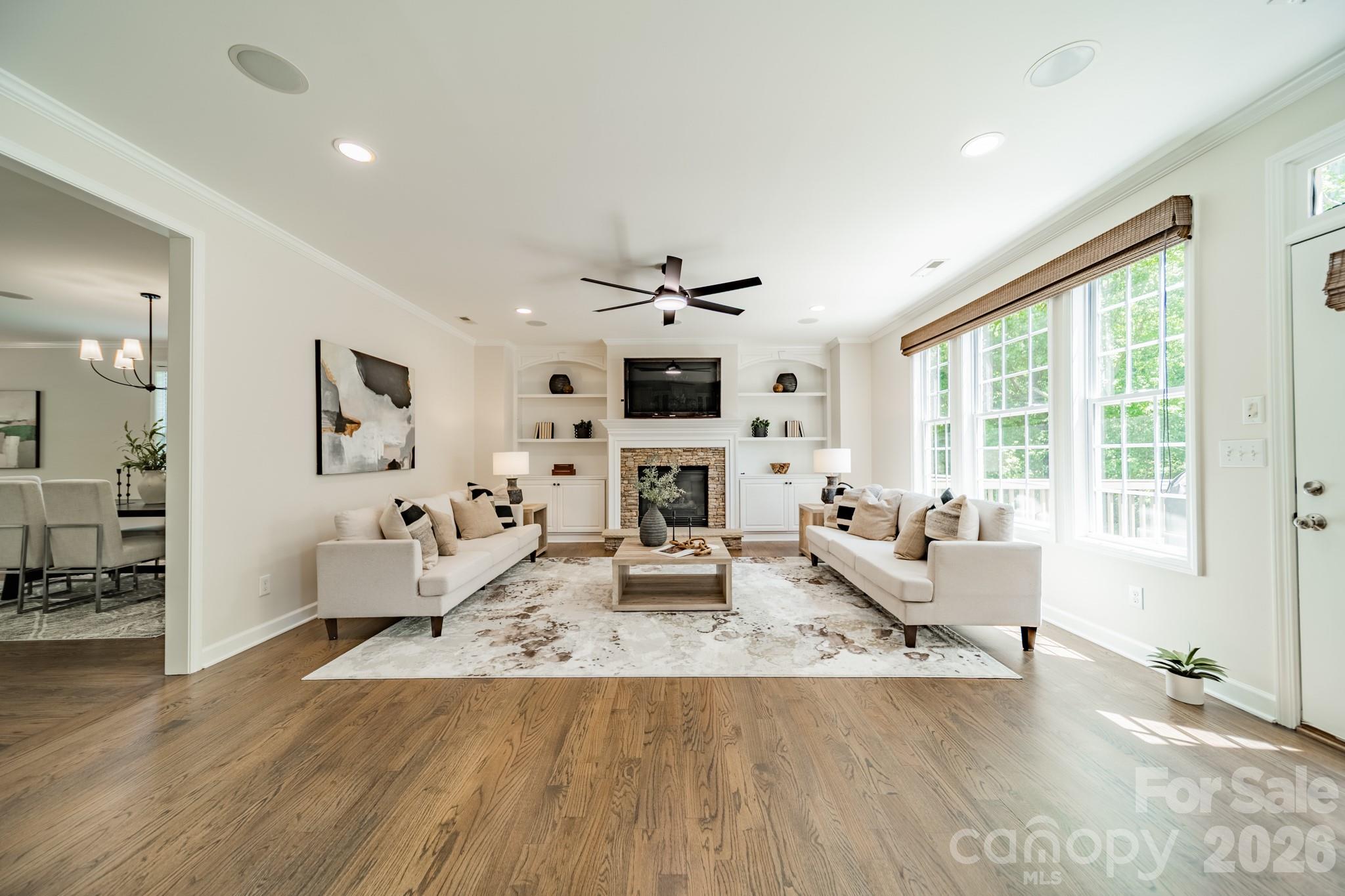 2301 Worthington Drive
