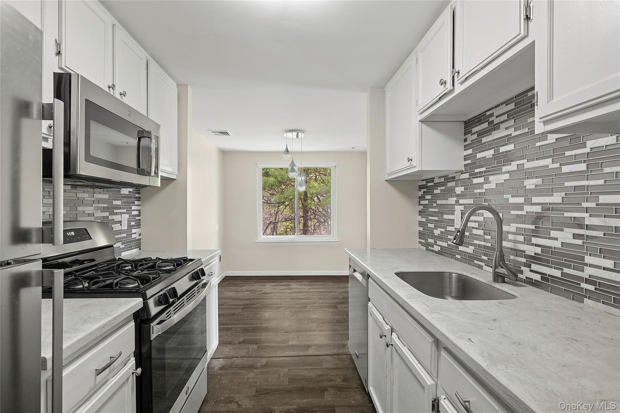 104 Birchwood Road