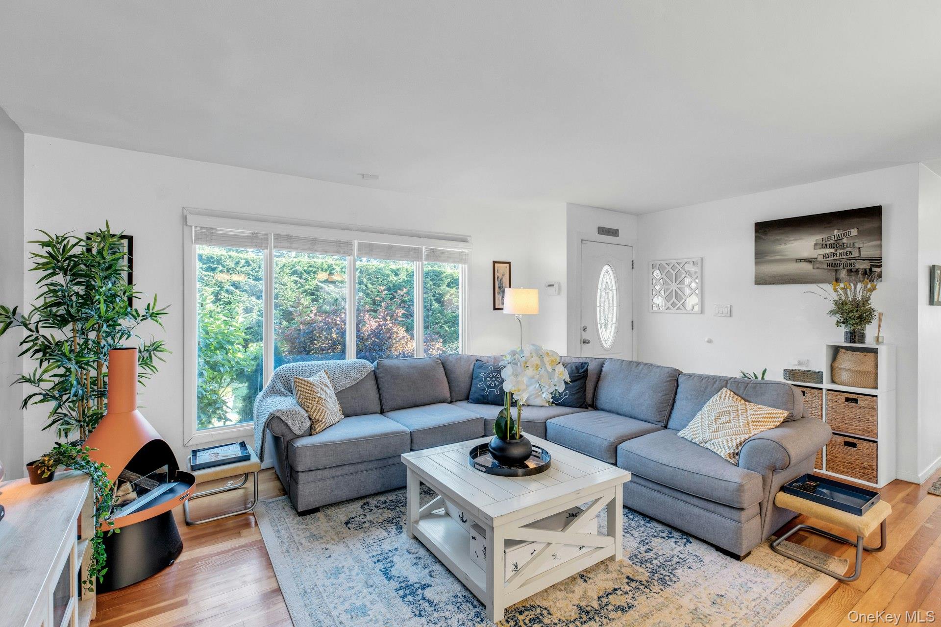 116 W Tiana Road