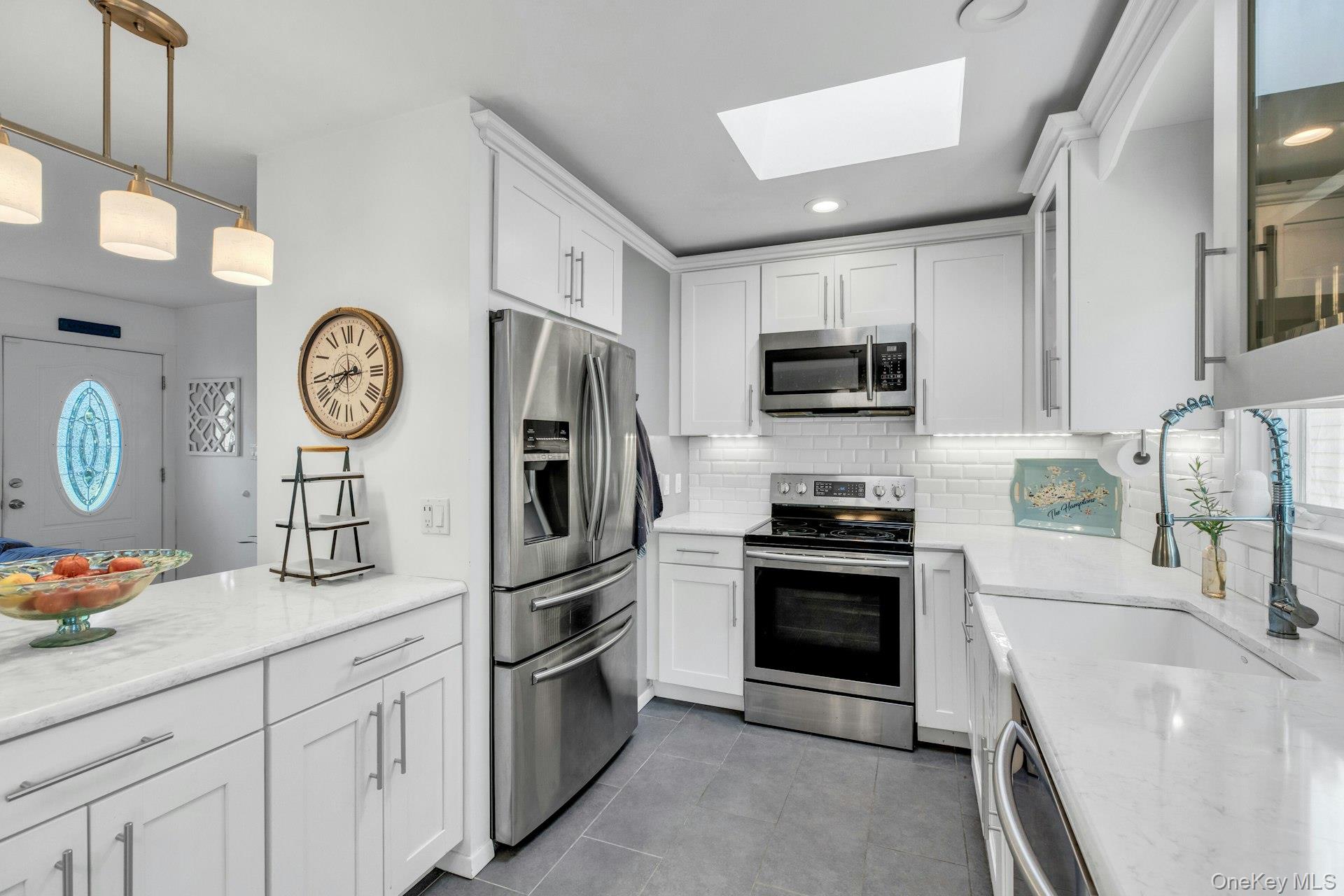 116 W Tiana Road