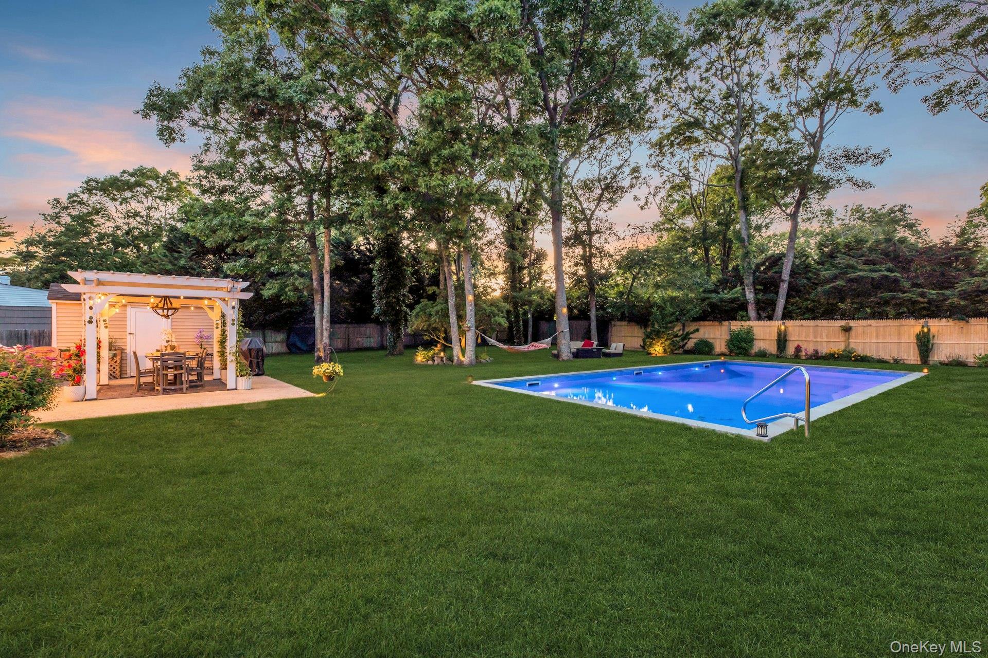 116 W Tiana Road