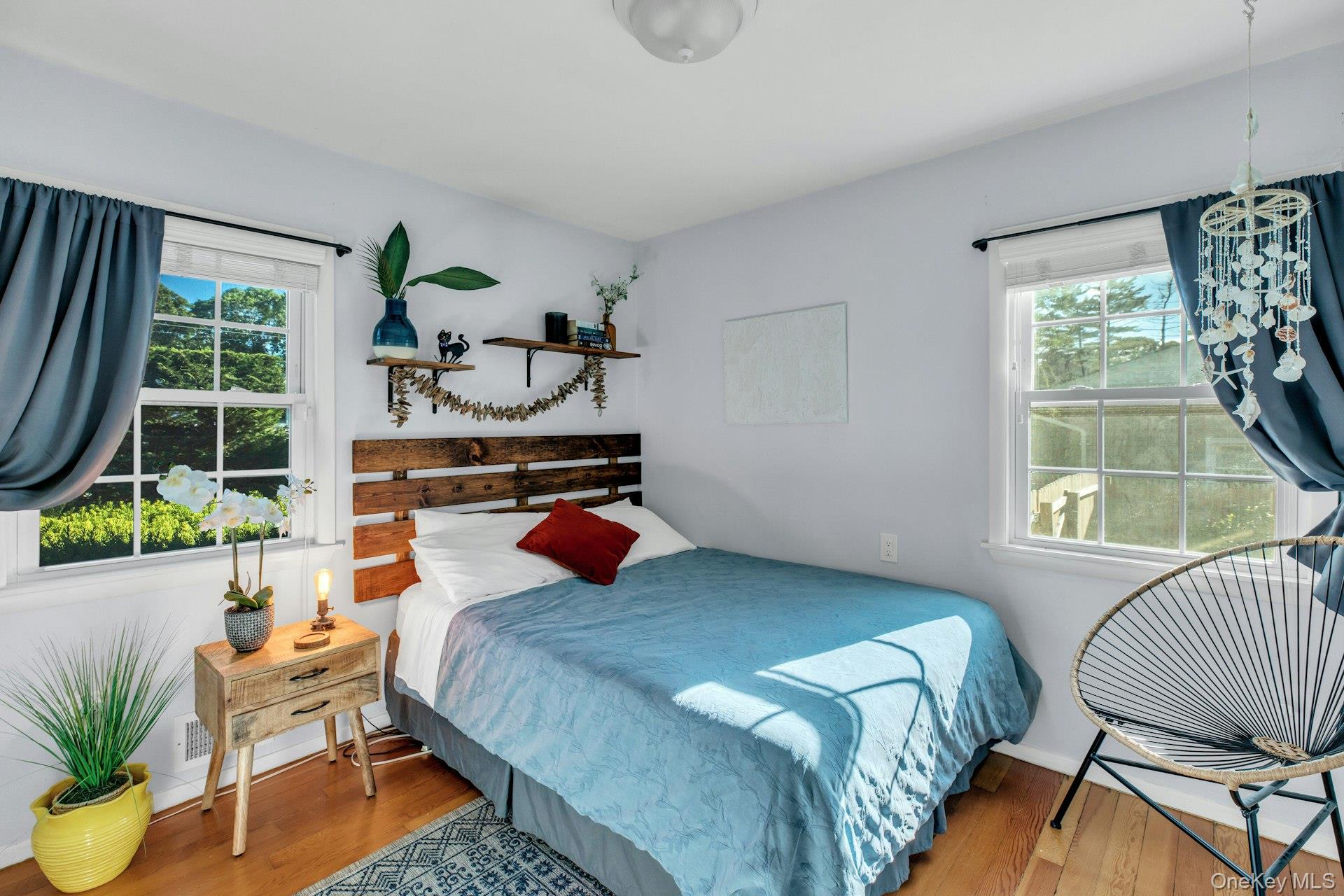 116 W Tiana Road