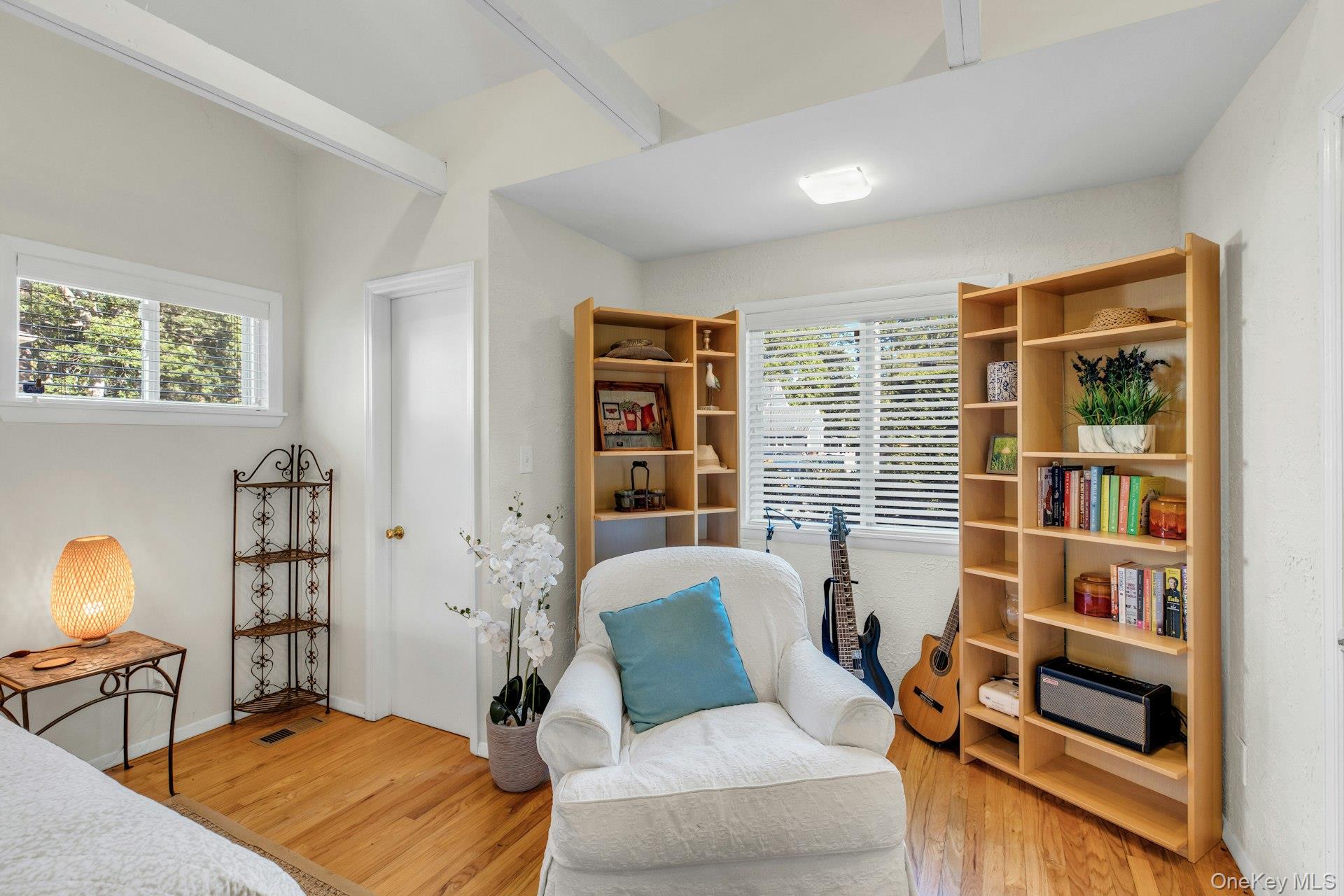 116 W Tiana Road
