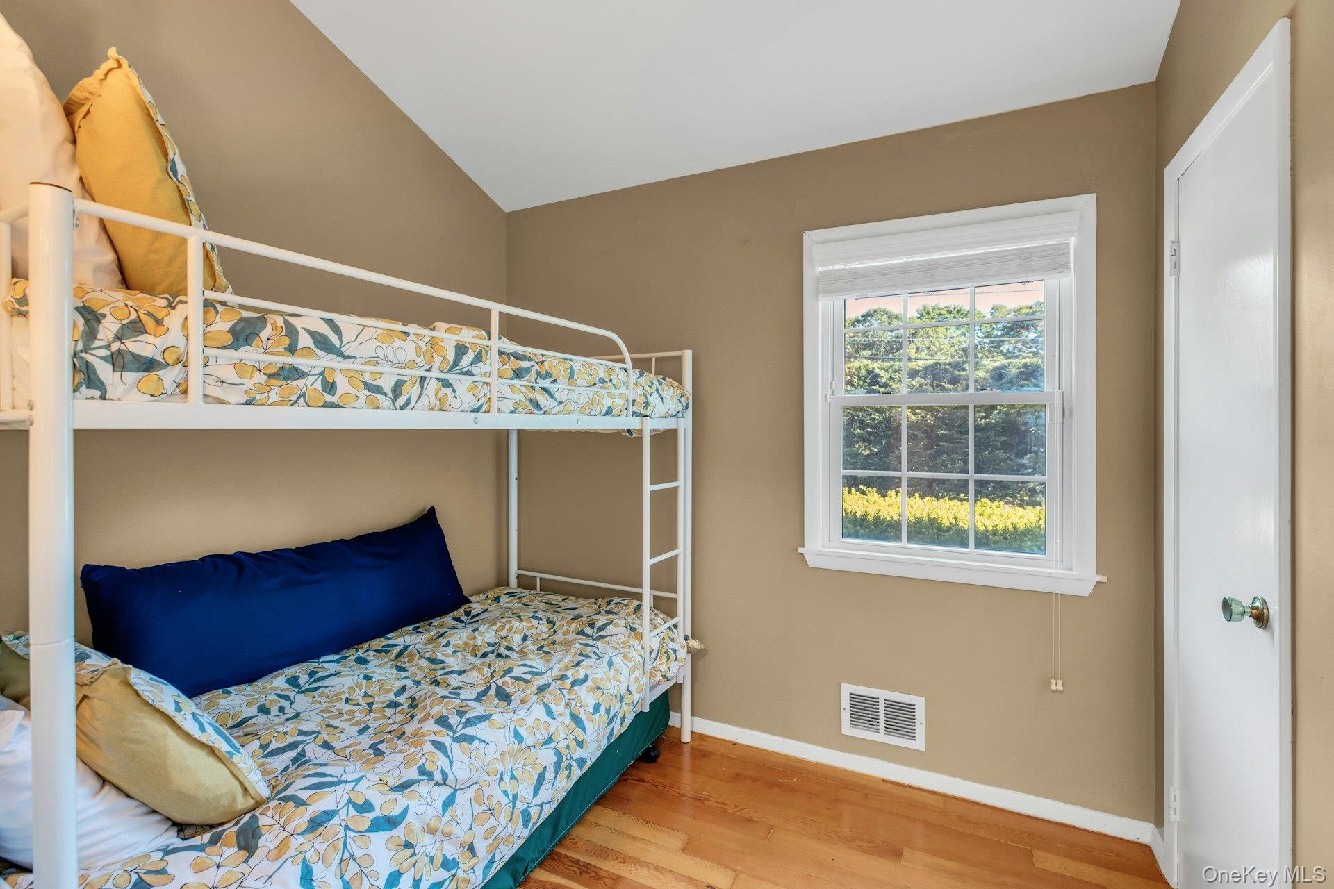 116 W Tiana Road