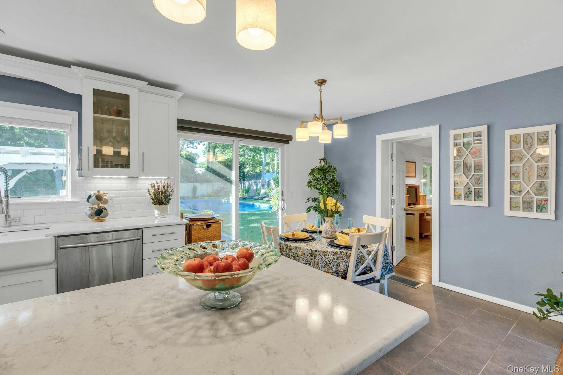 116 W Tiana Road