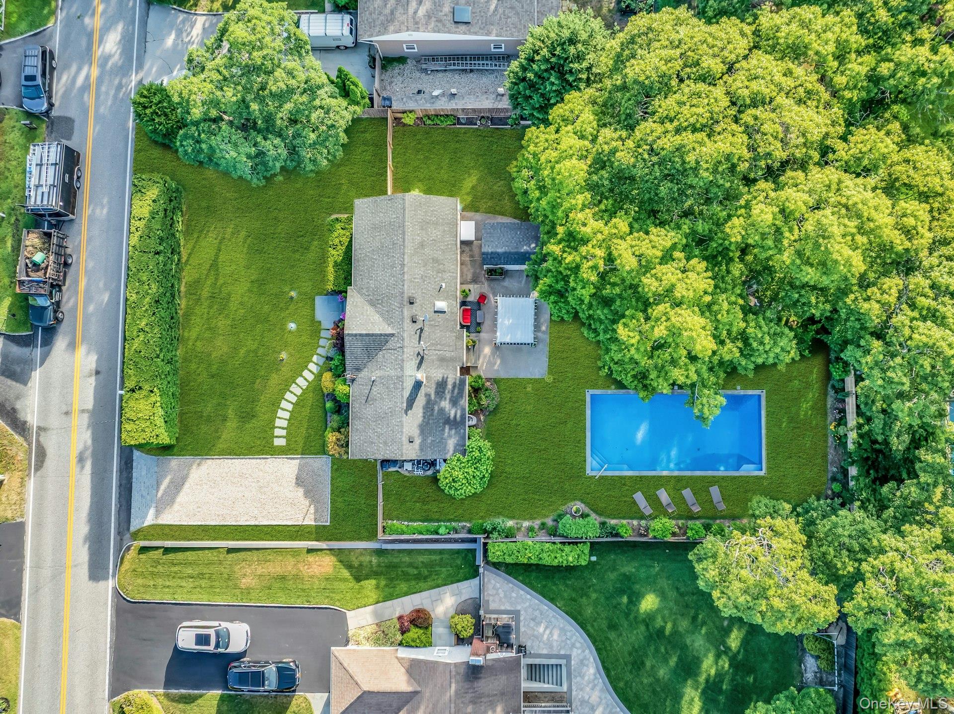 116 W Tiana Road