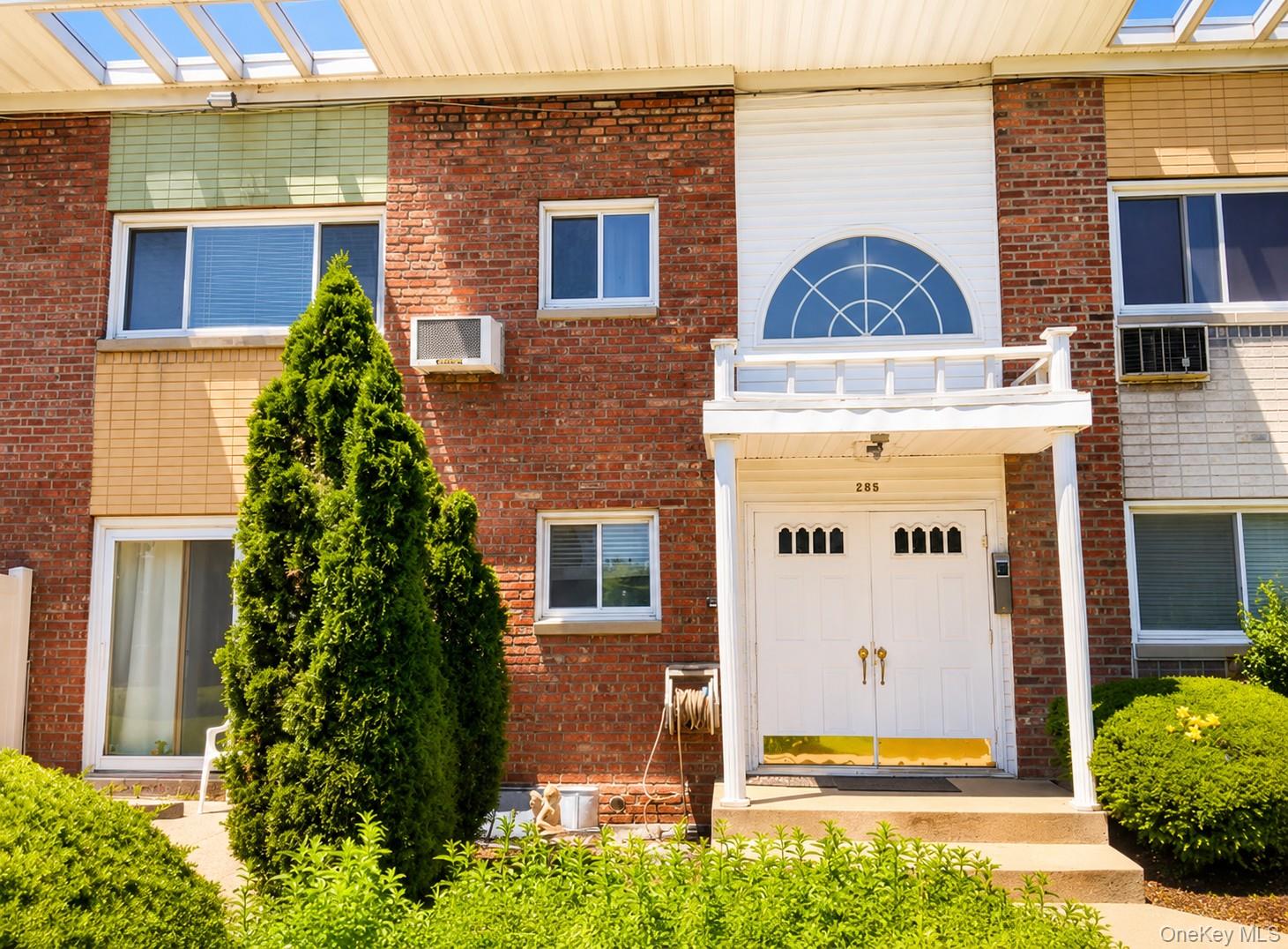 265 N Newbridge Road Unit: 2C