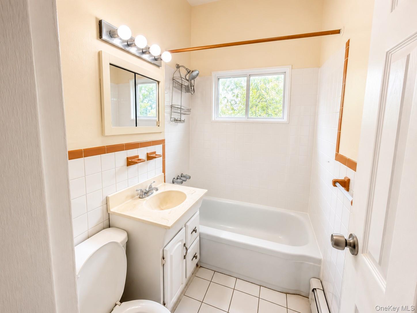 265 N Newbridge Road Unit: 2C