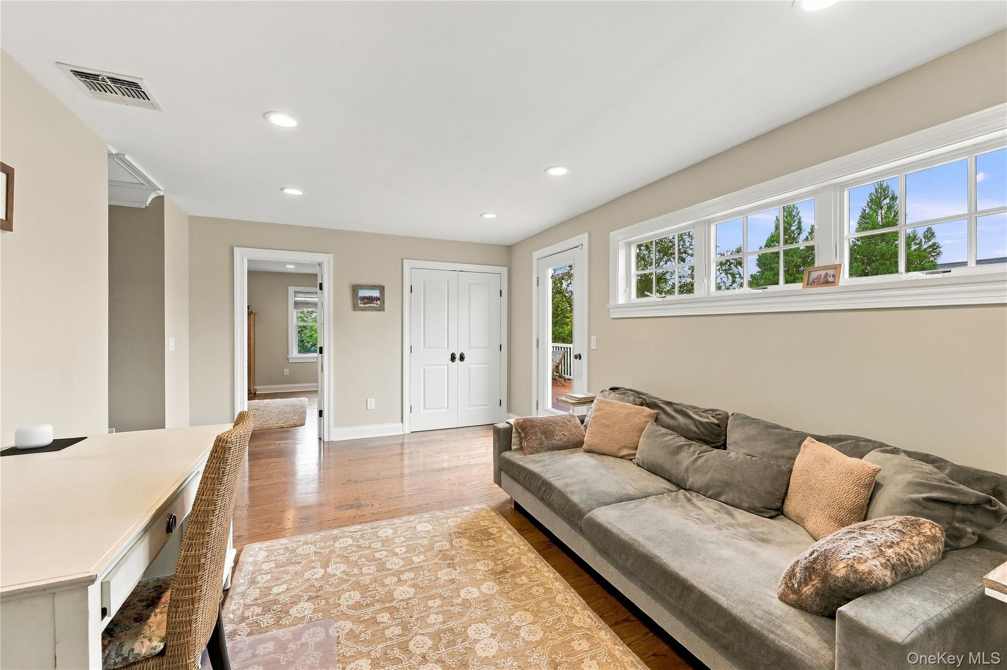 43 Shore Road