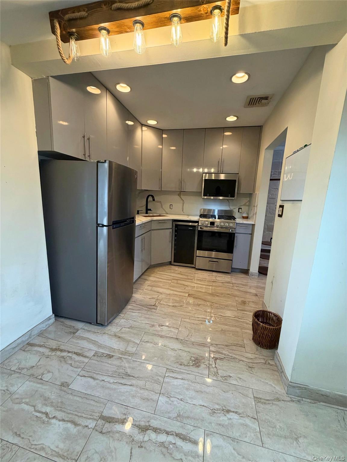 77 E Santa Barbara Road