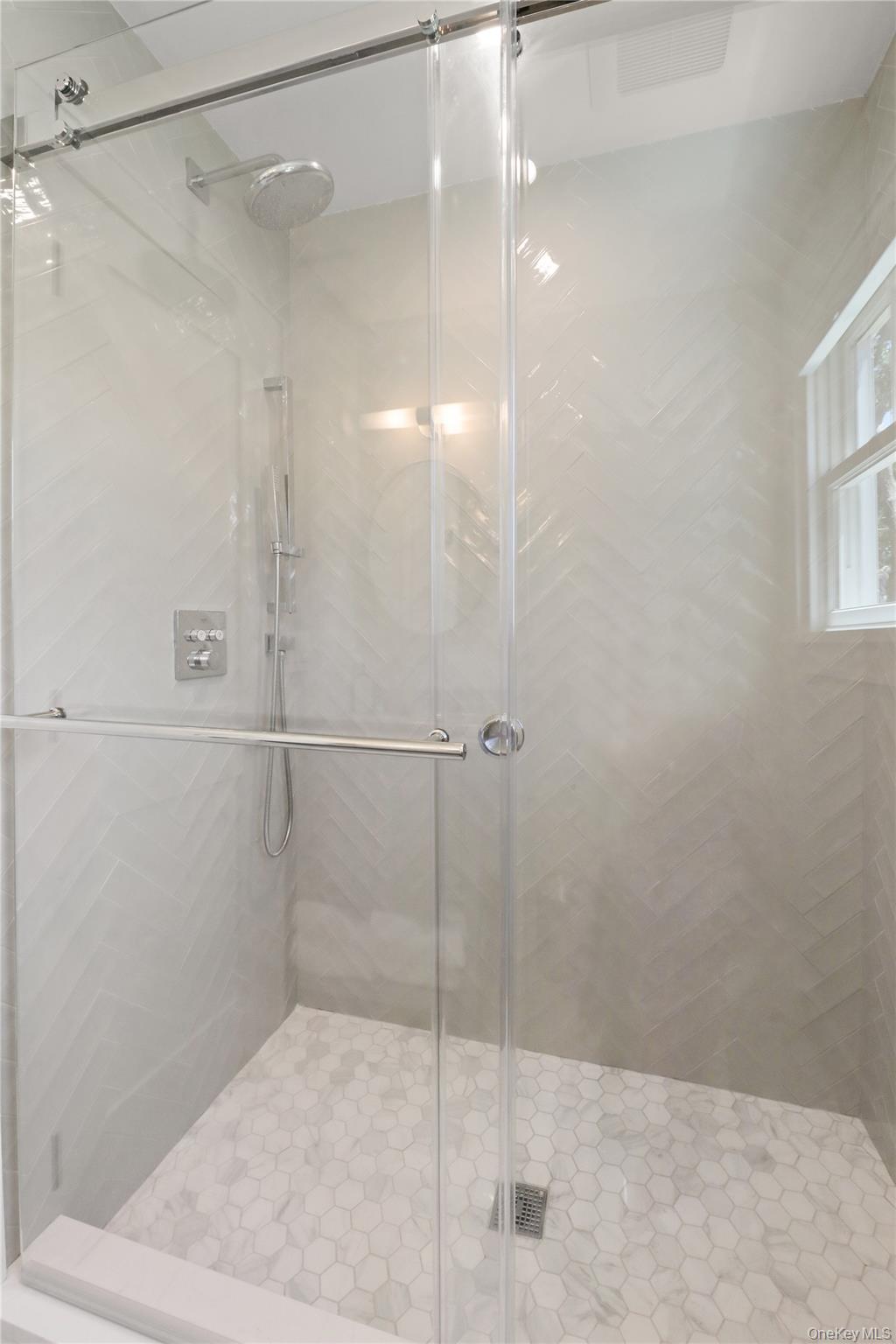 16 Pin Oak Lane