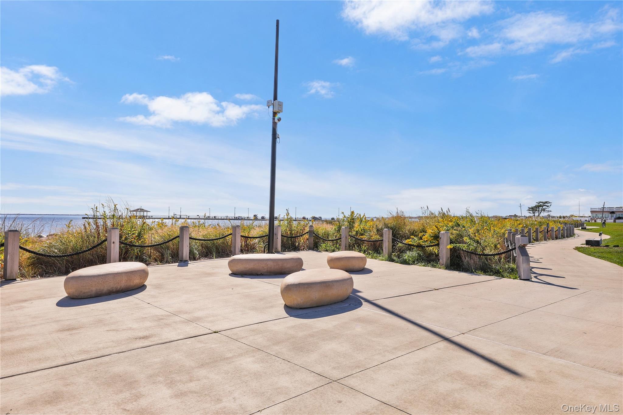 370 Rider Avenue