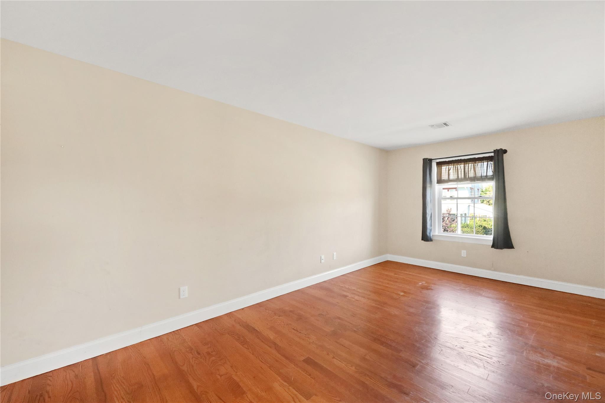 370 Rider Avenue