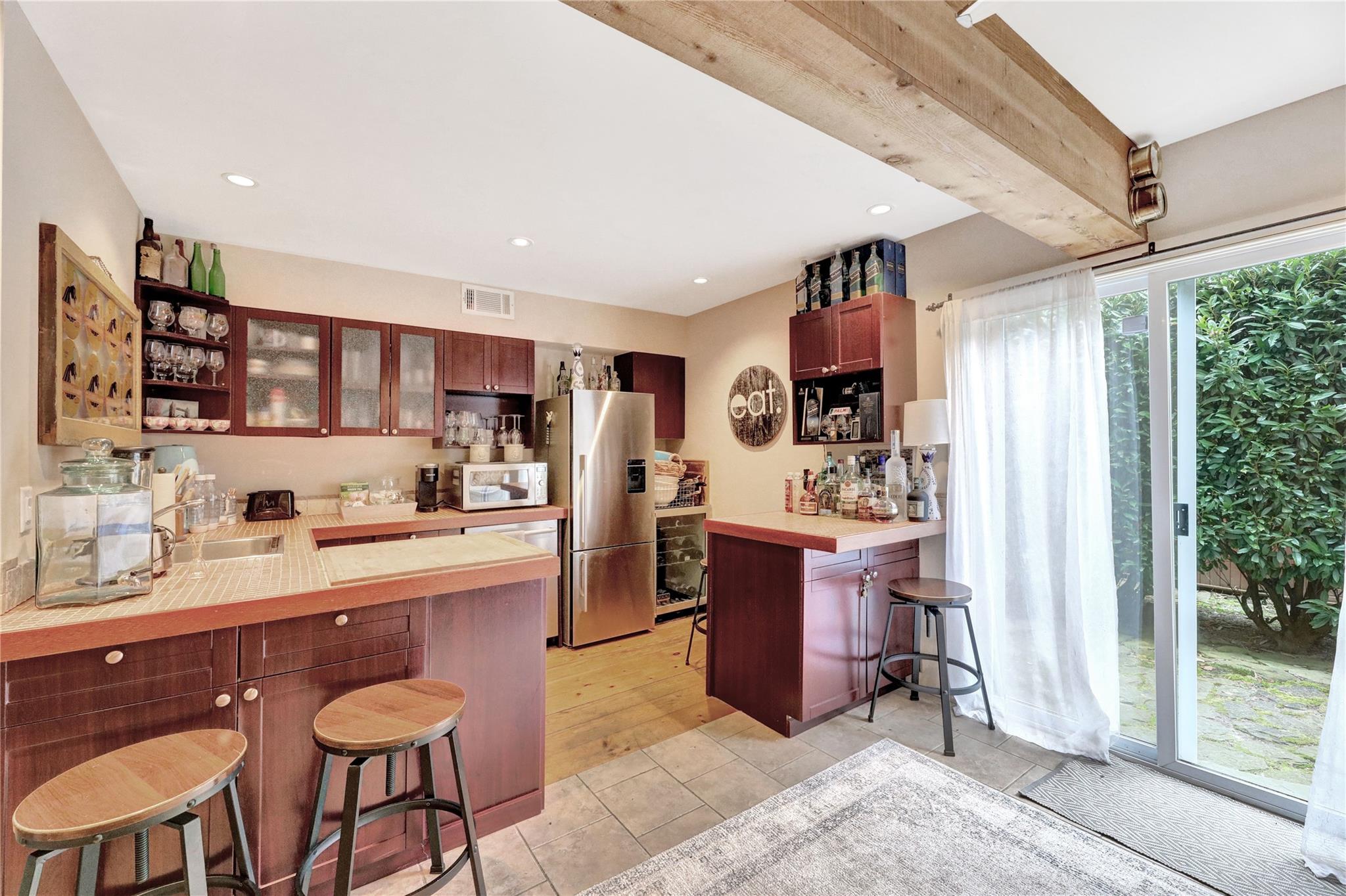 198 South Country Road