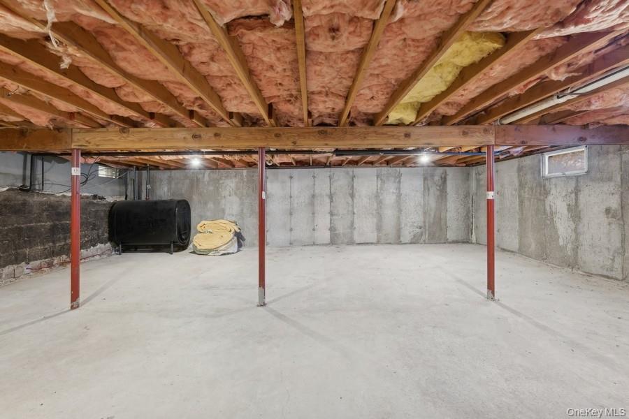 258 Church Lane, Aquebogue NY, 11931