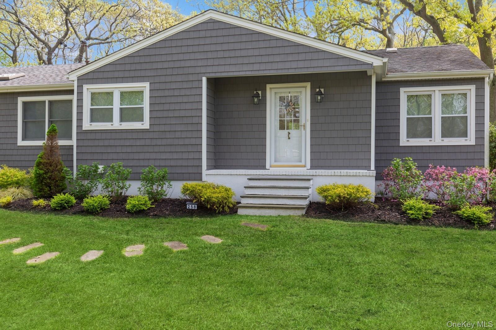 258 Church Lane, Aquebogue NY, 11931