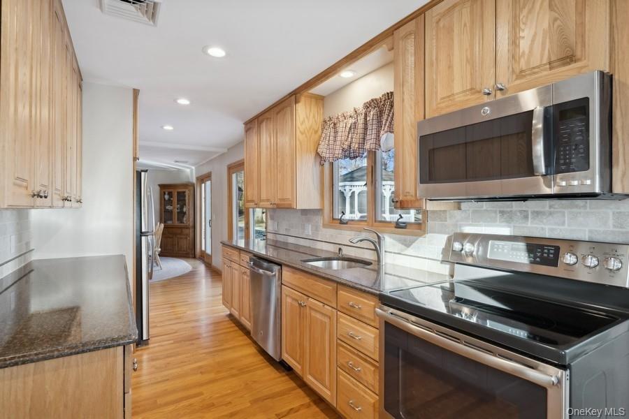 258 Church Lane, Aquebogue NY, 11931