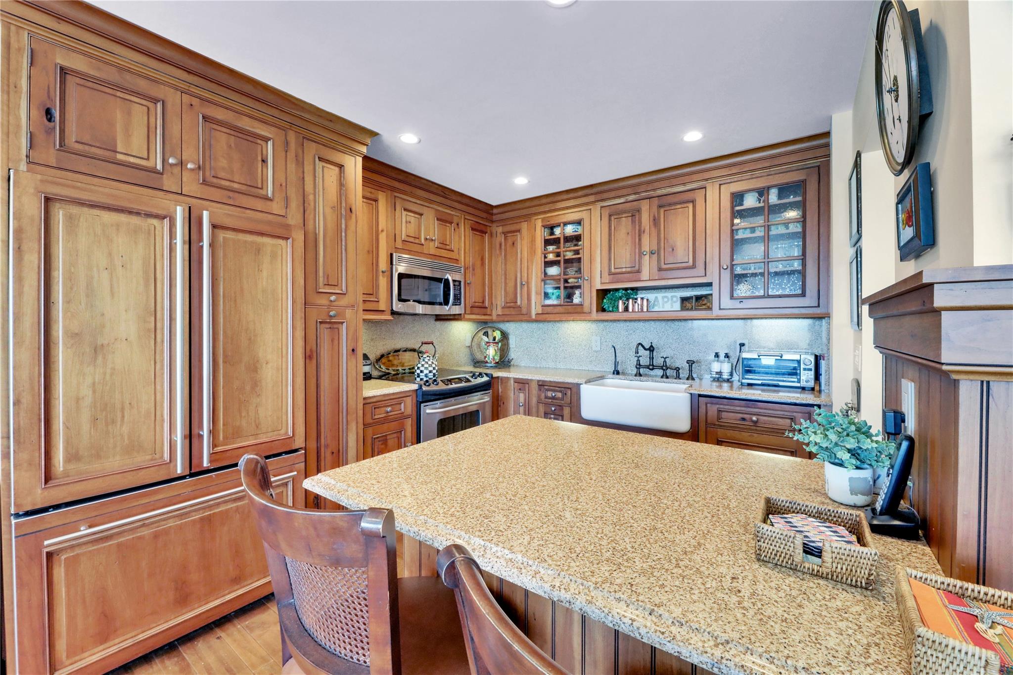 279 Dune Road Unit: 2