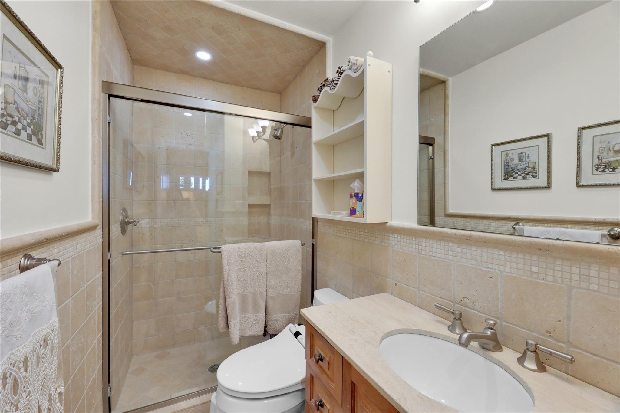 279 Dune Road Unit: 2