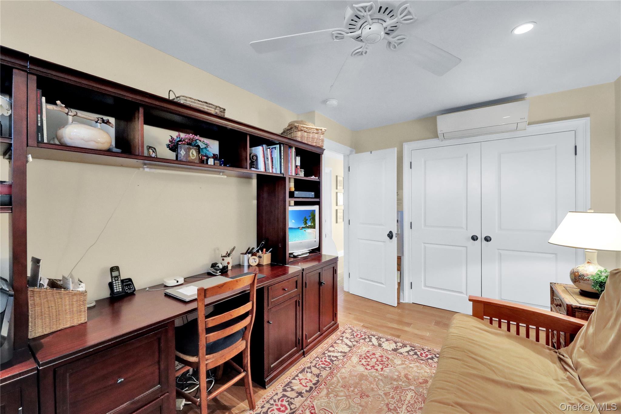 279 Dune Road Unit: 2