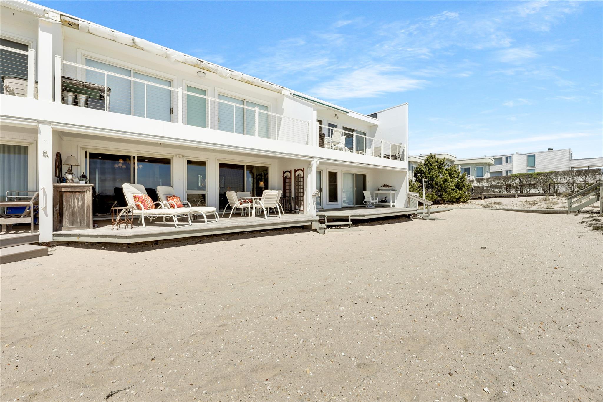 279 Dune Road Unit: 2