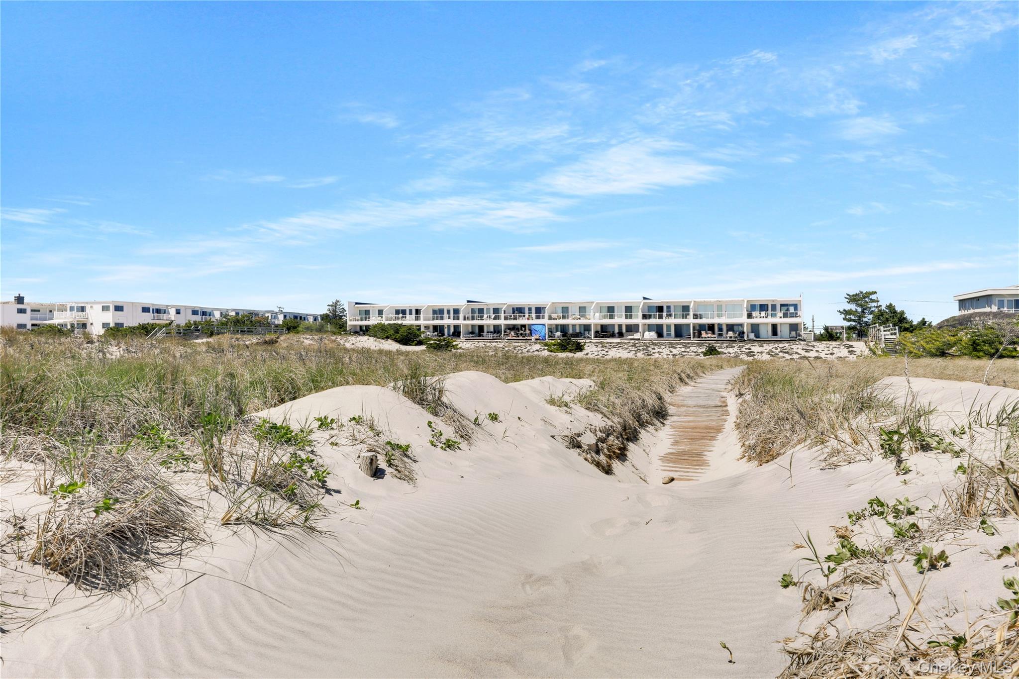 279 Dune Road Unit: 2