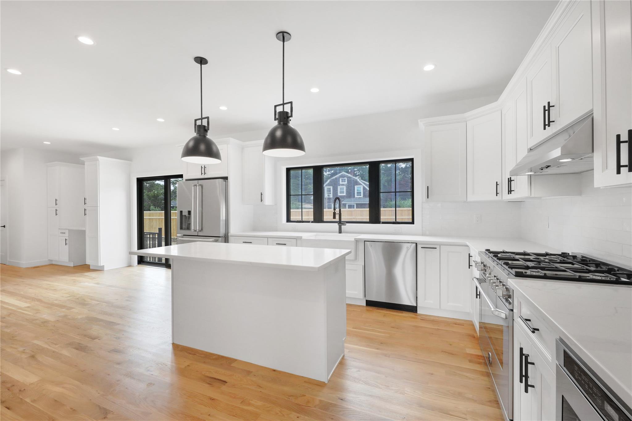1 Summit Boulevard