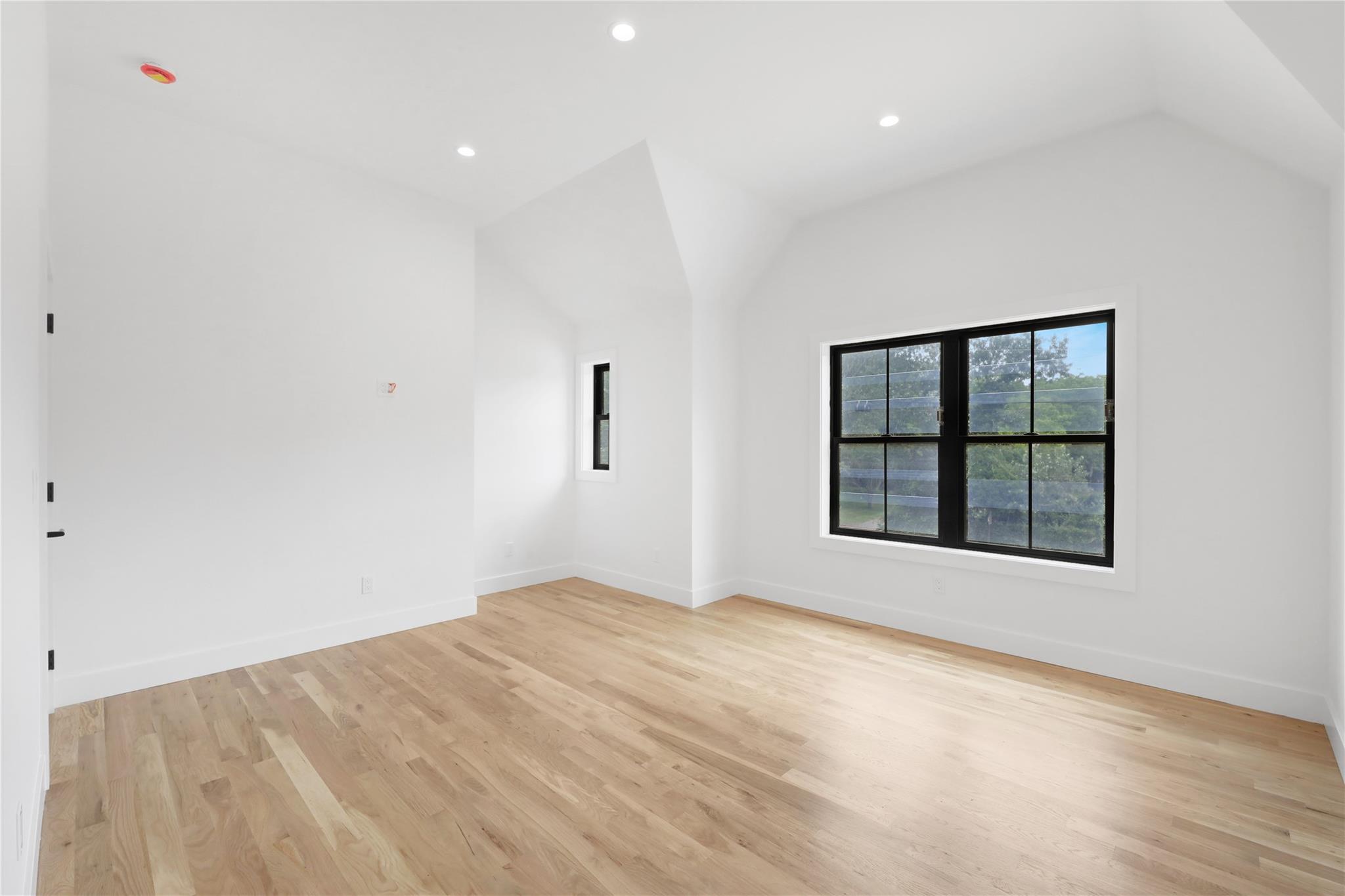 1 Summit Boulevard