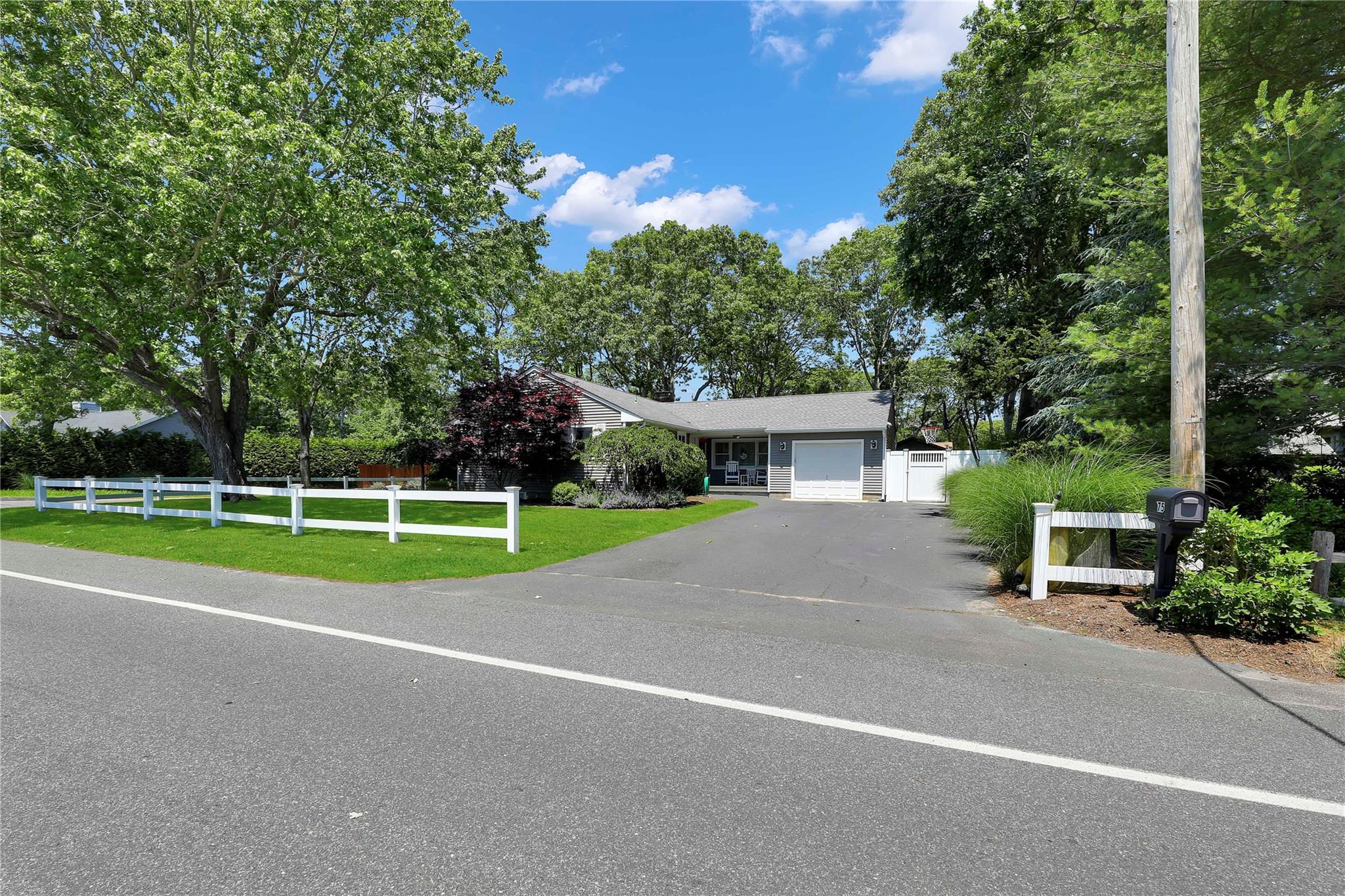 75 Lynncliff Road