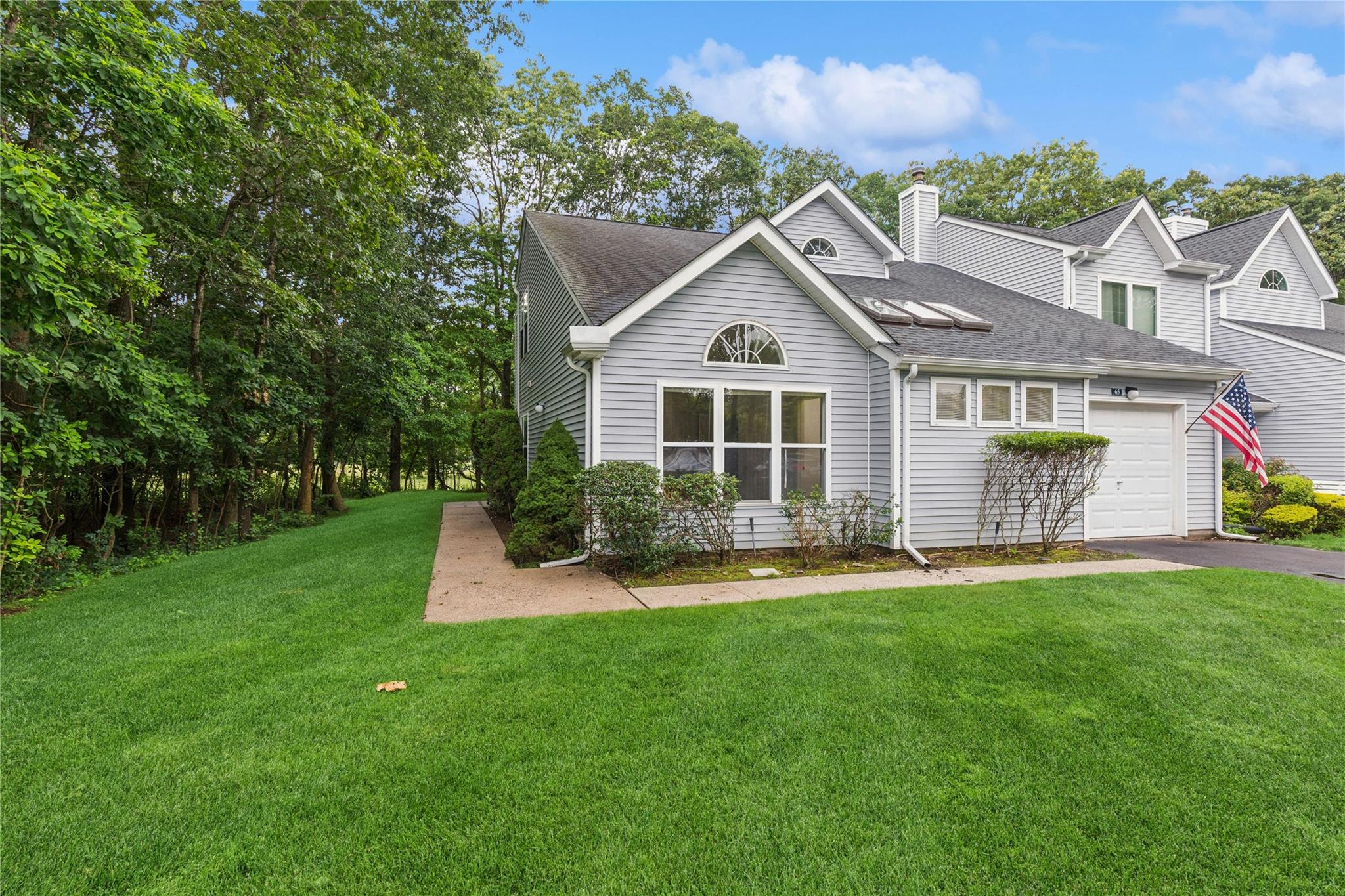 65 Lakeview Drive