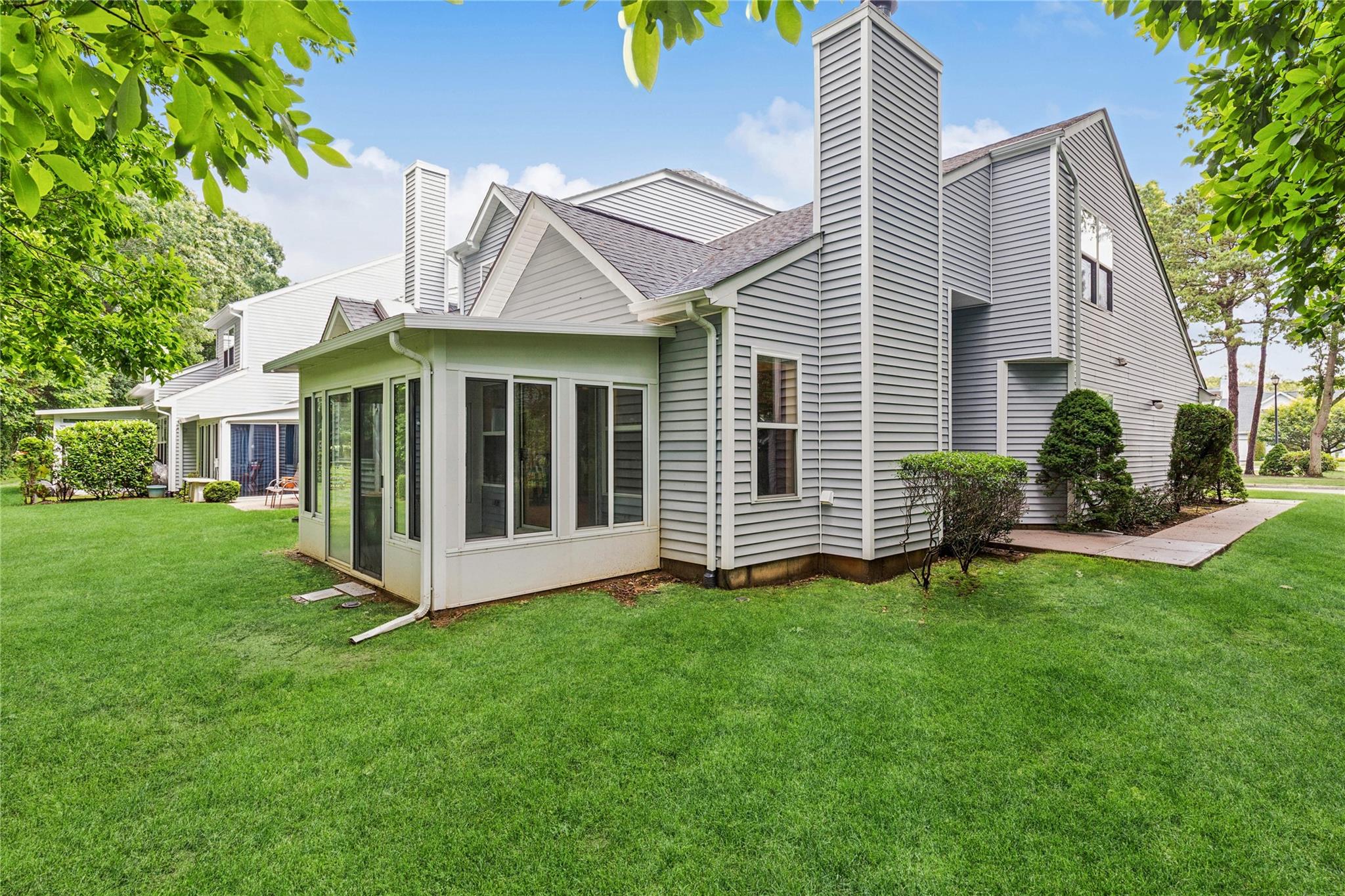 65 Lakeview Drive
