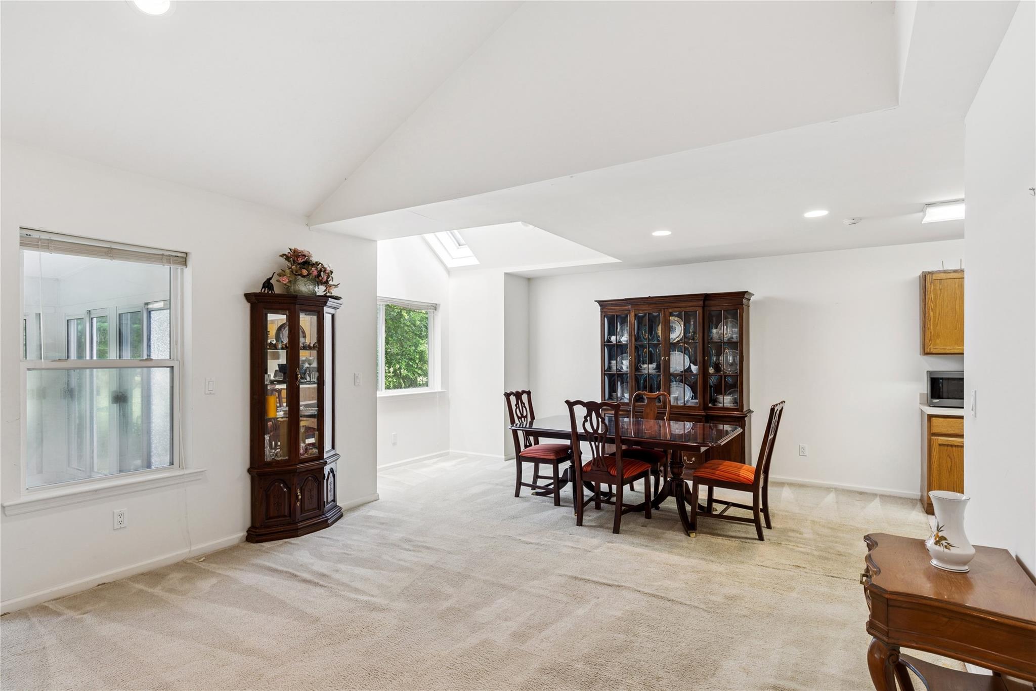 65 Lakeview Drive