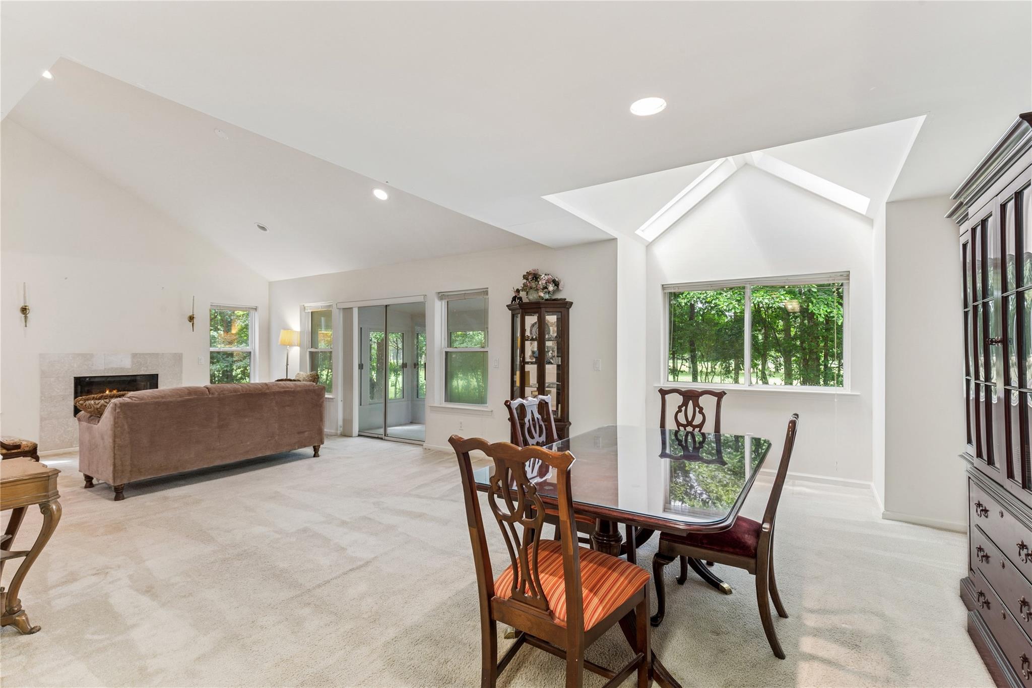 65 Lakeview Drive