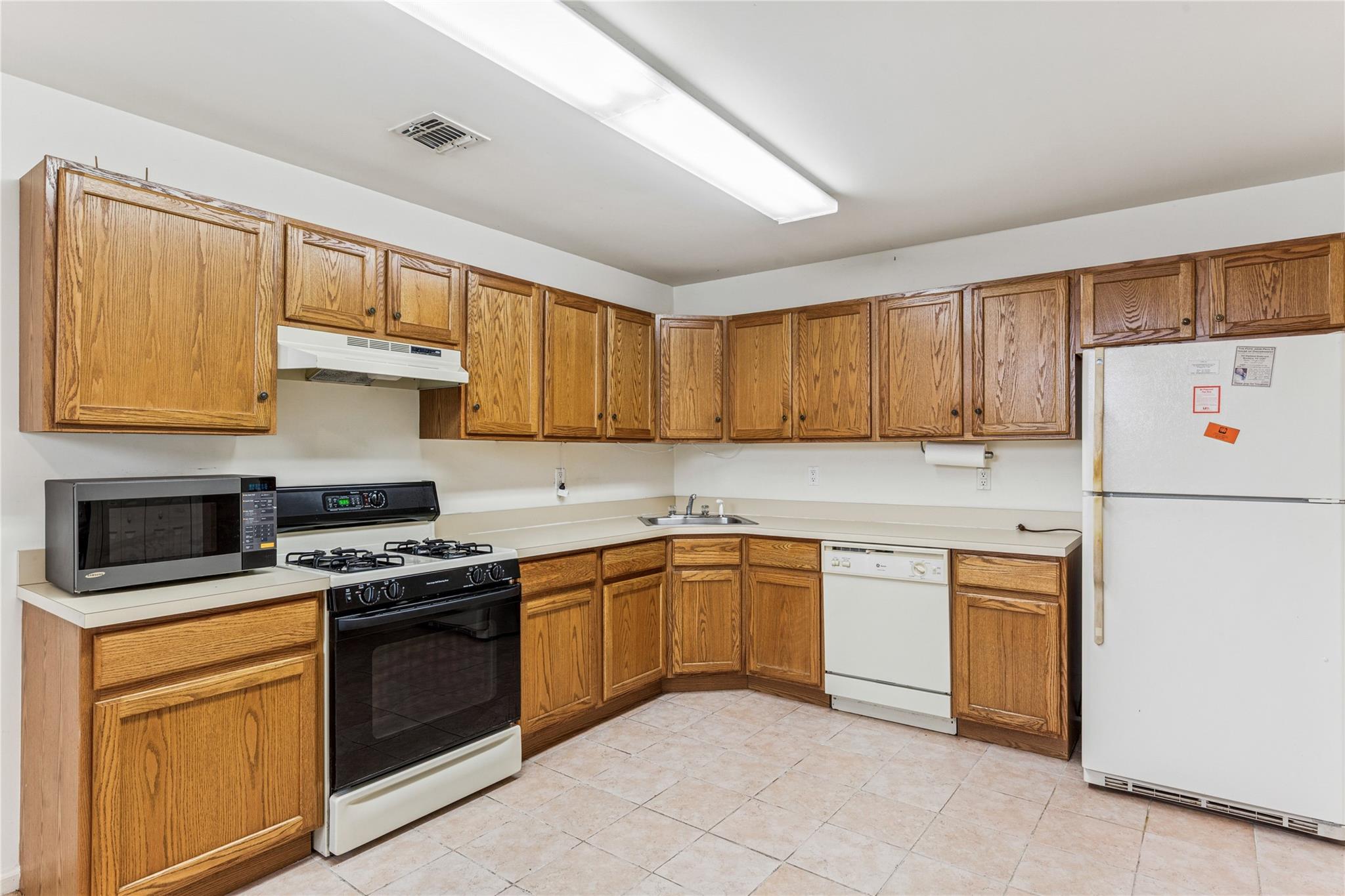 65 Lakeview Drive