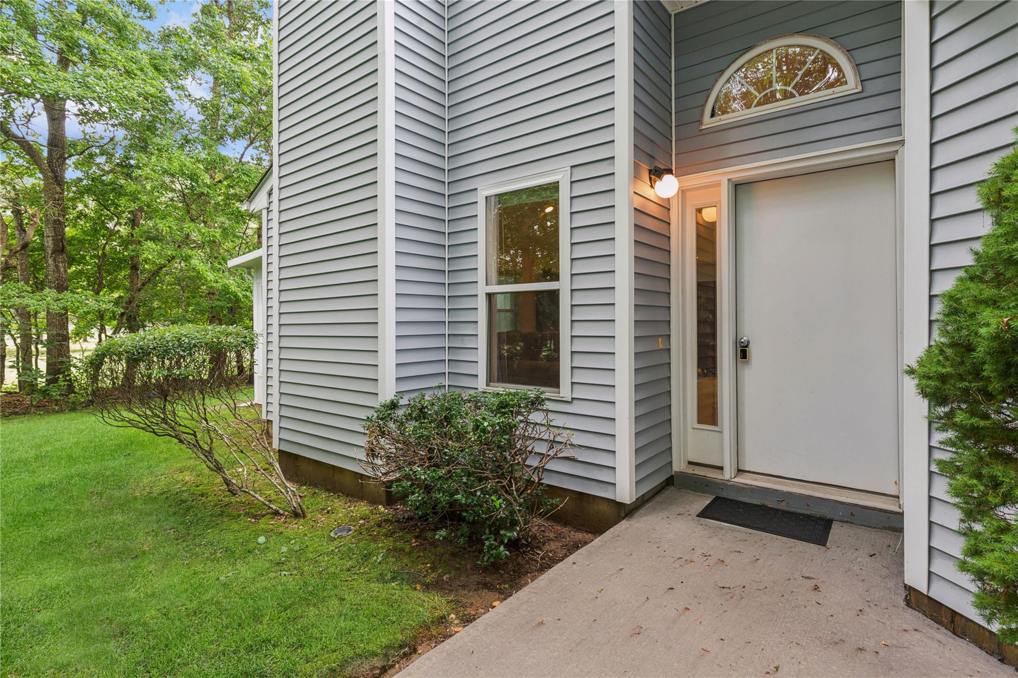 65 Lakeview Drive