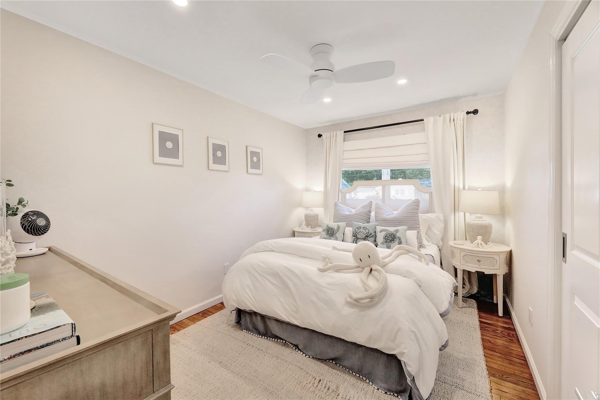 16 Whiting Road