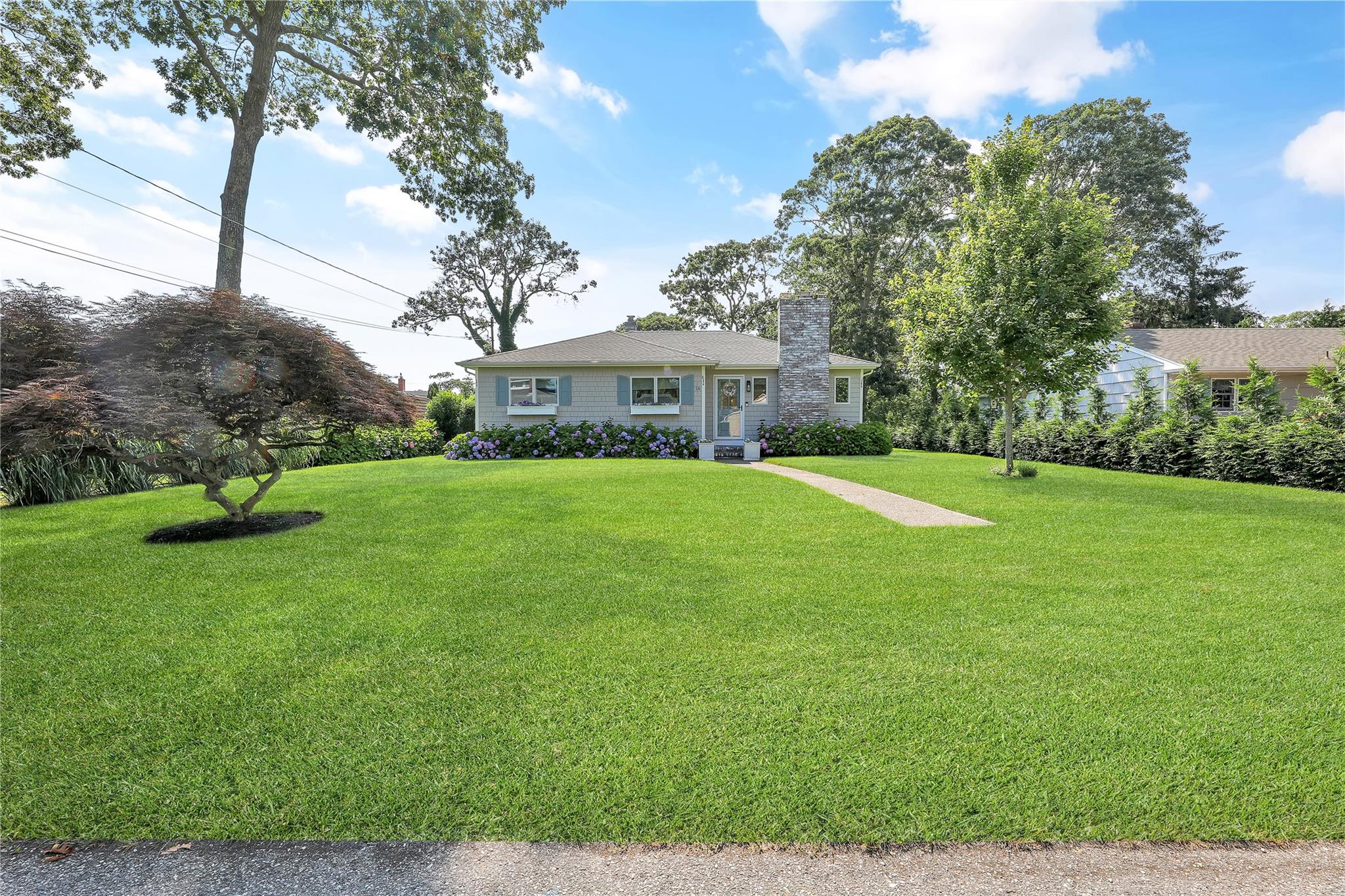16 Whiting Road