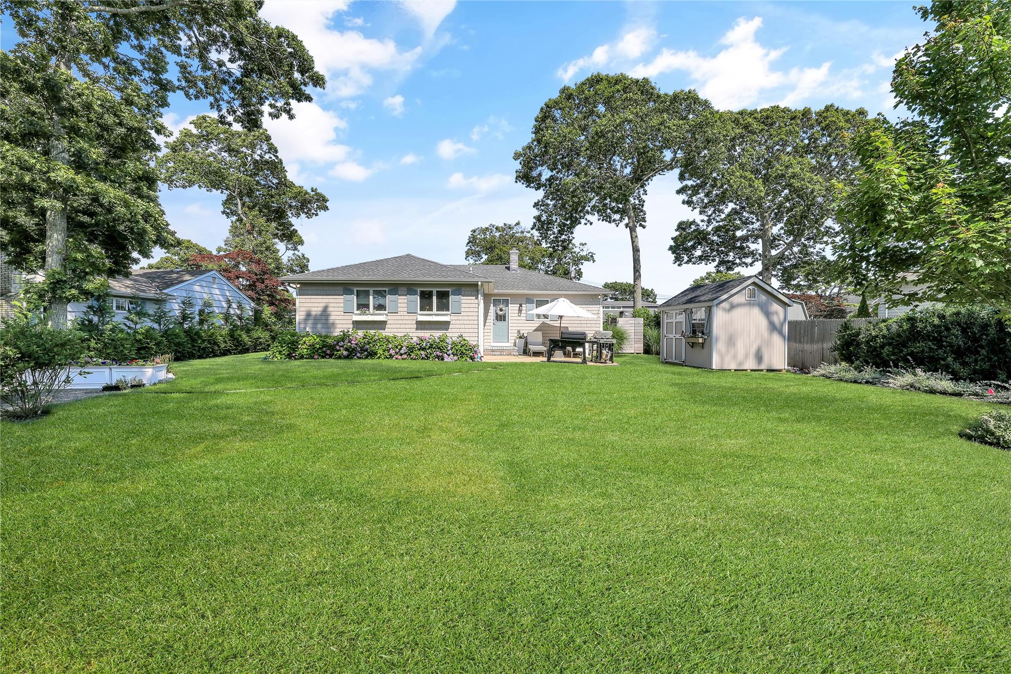 16 Whiting Road