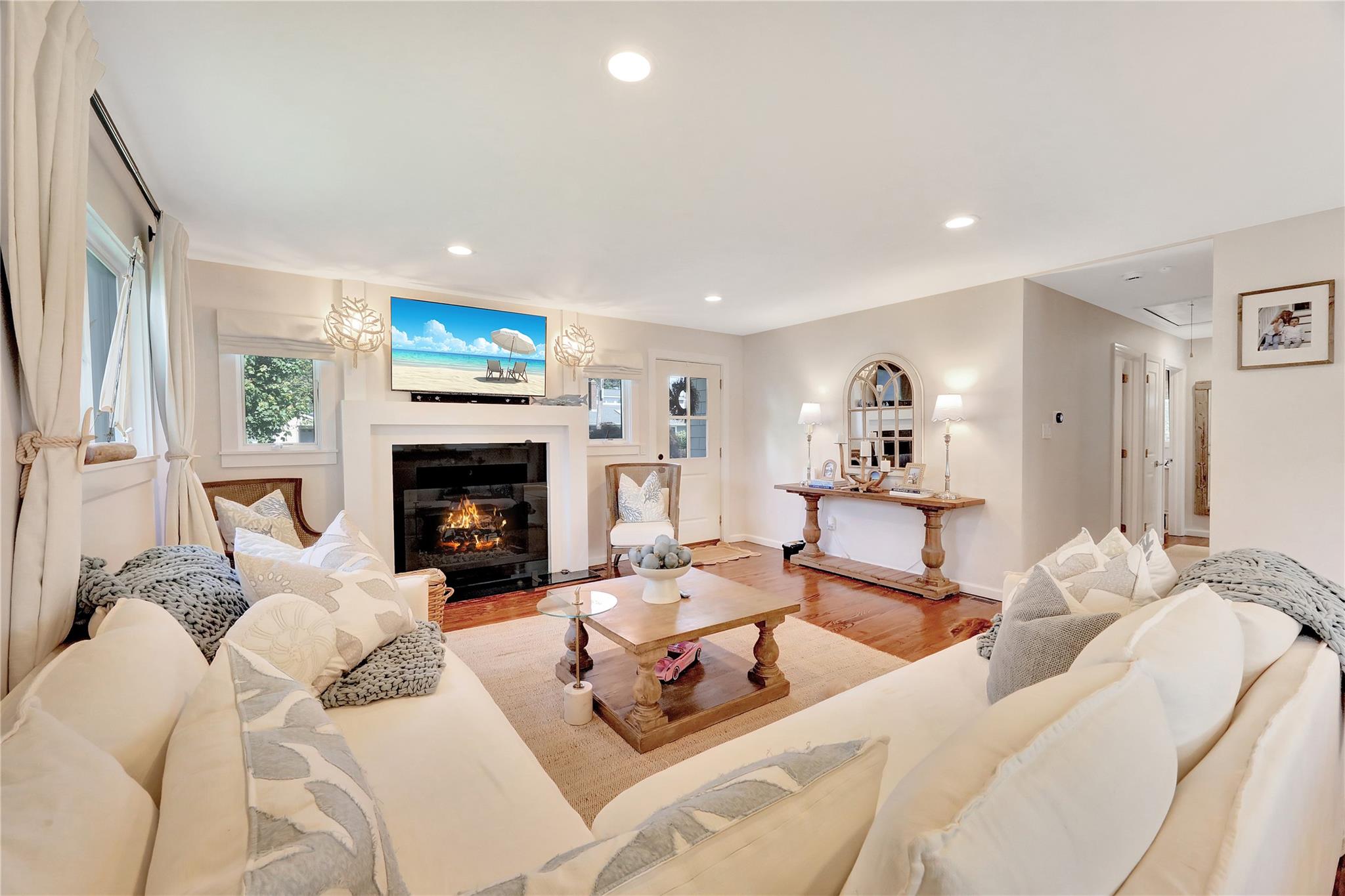 16 Whiting Road